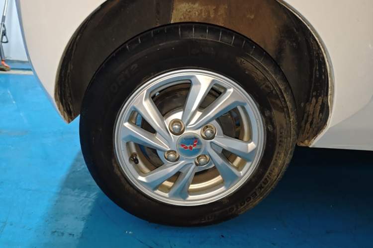 Used Wuling Hongguang MINIEV 2020 Enjoy Edition Lithium-Ion Battery Right Rear Wheel Hub
