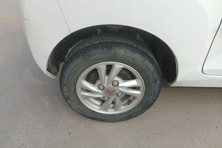 Used Wuling Hongguang MINIEV 2020 Zizai Version Lithium-NMC Right Rear Wheel Hub