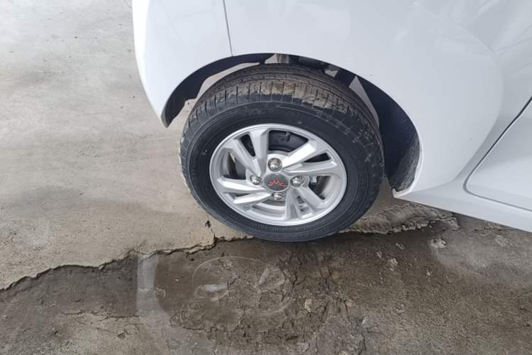 Used Wuling Hongguang MINIEV 2020 Freedom Version Lithium Iron Phosphate Right Rear Wheel Hub