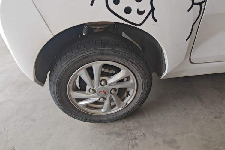 Used Wuling Hongguang MINIEV 2020 Freedom Version Lithium Iron Phosphate Right Rear Wheel Hub