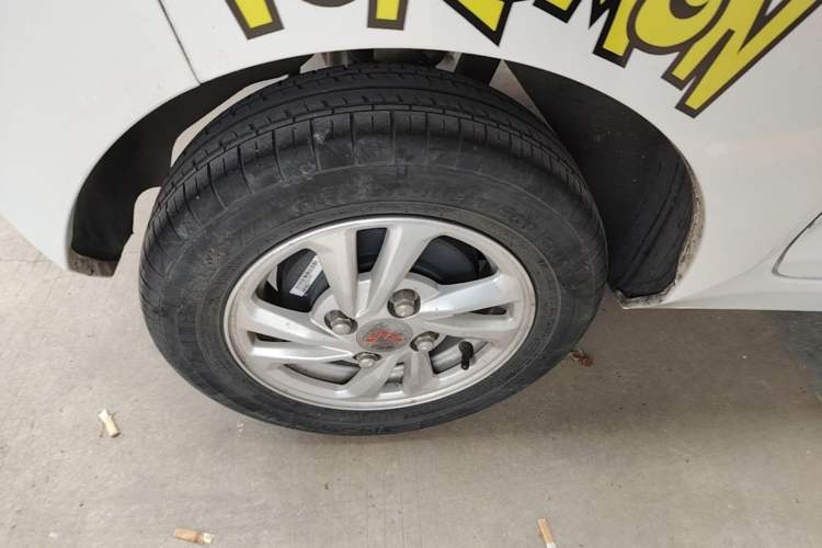 Used Wuling Hongguang MINIEV 2020 Freedom Version Lithium Iron Phosphate Right Rear Wheel Hub