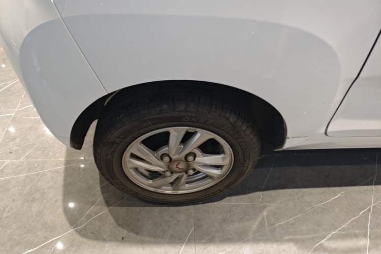 Used Wuling Hongguang MINIEV 2020 Freedom Version Lithium Iron Phosphate Right Rear Wheel Hub