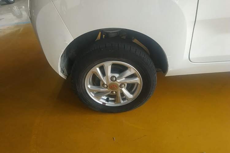 Used Wuling Hongguang MINIEV 2020 Freedom Version Lithium Iron Phosphate Right Rear Wheel Hub