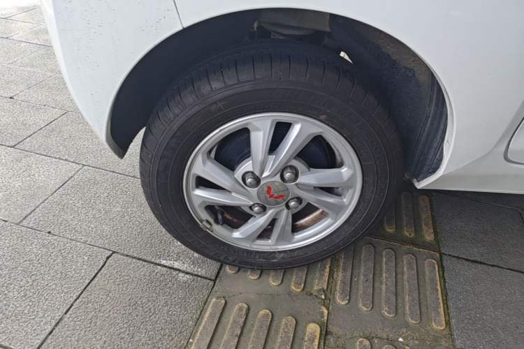 Used Wuling Hongguang MINIEV 2020 Enjoyment Model Lithium Iron Phosphate Right Rear Wheel Hub