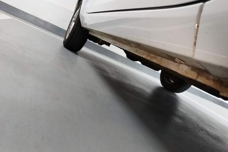 Used Wuling Hongguang MINIEV 2020 Easy Version Lithium-Ion Battery Right Side Sill