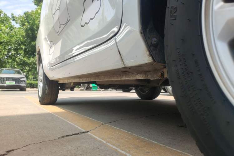 Used Wuling Hongguang MINIEV 2020 Freedom Version Lithium Iron Phosphate Right Side Sill