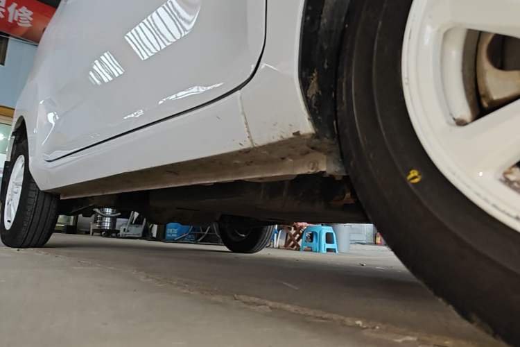 Used Wuling Hongguang MINIEV 2020 Freedom Version Lithium Iron Phosphate Right Side Sill