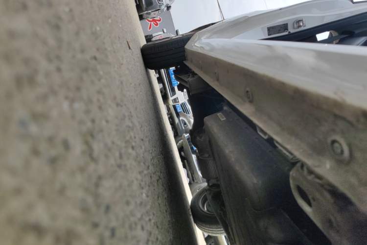 Used Wuling Hongguang MINIEV 2020 Freedom Version Lithium Iron Phosphate Right Side Sill