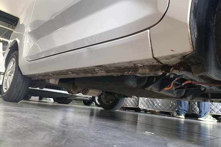 Used Wuling Hongguang MINIEV 2020 Zizai Version Lithium-NMC Right Side Sill