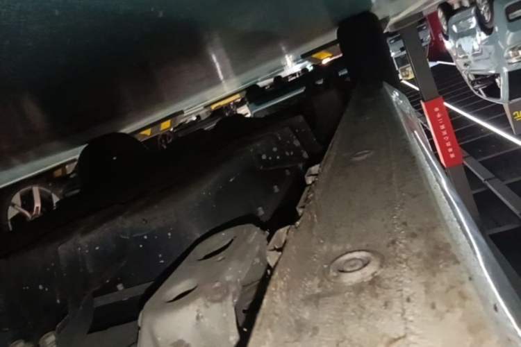 Used Wuling Hongguang MINIEV 2020 Enjoyment Model Lithium Iron Phosphate Right Side Sill