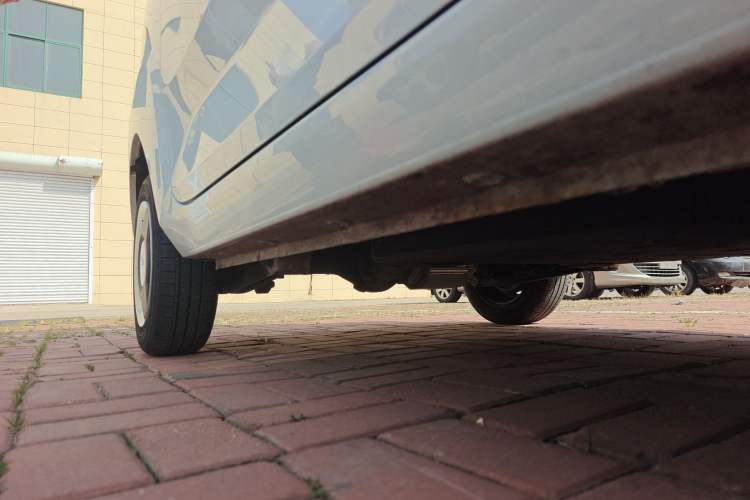 Used Wuling Hongguang MINIEV 2020 Lite Version Lithium Iron Phosphate Right Side Sill