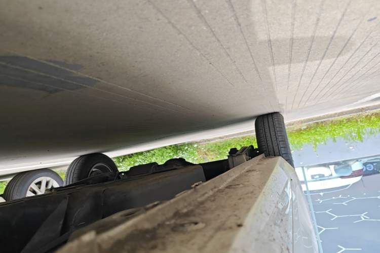 Used Wuling Hongguang MINIEV 2020 Freedom Version Lithium Iron Phosphate Right Side Sill