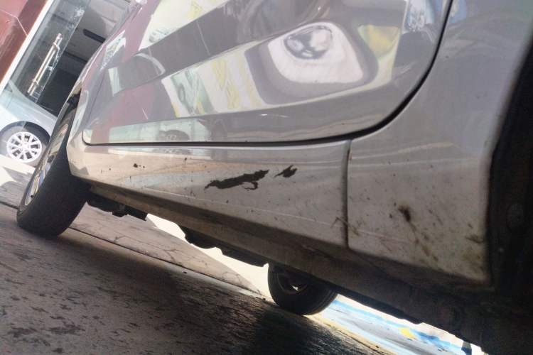Used Wuling Hongguang MINIEV 2020 Lite Version Lithium Iron Phosphate Right Side Sill