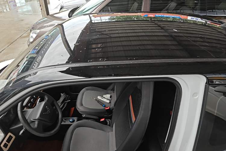 Used Wuling Hongguang MINIEV 2020 Freedom Version Lithium Iron Phosphate Roof