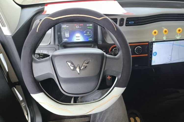 Used Wuling Hongguang MINIEV 2020 Freedom Version Lithium Iron Phosphate Steering Wheel