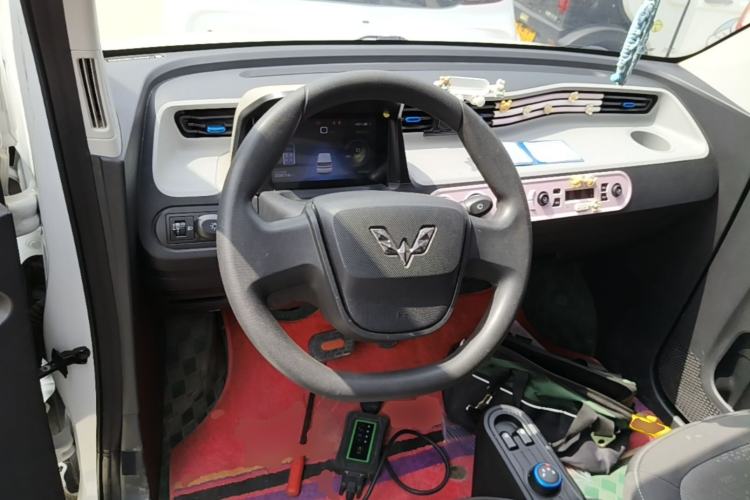 Used Wuling Hongguang MINIEV 2020 Freedom Version Lithium Iron Phosphate Steering Wheel