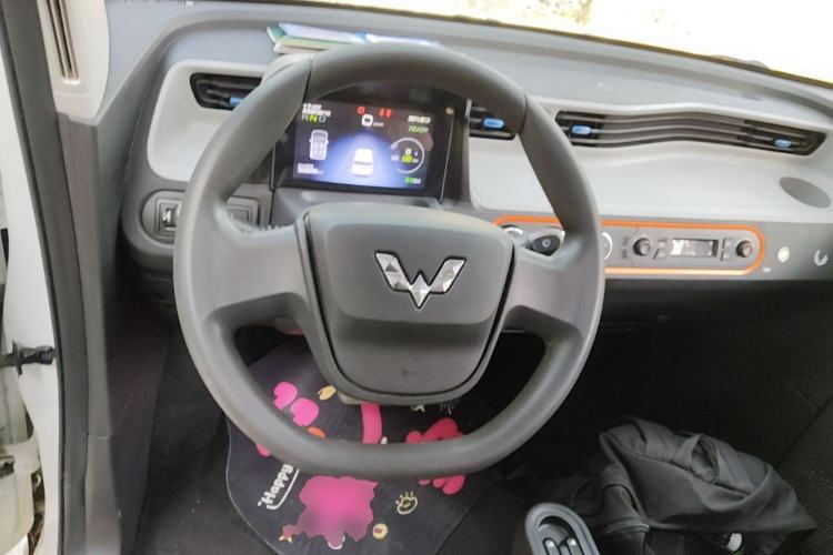 Used Wuling Hongguang MINIEV 2020 Freedom Version Lithium Iron Phosphate Steering Wheel