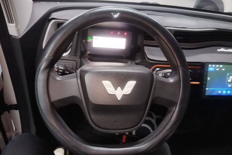 Used Wuling Hongguang MINIEV 2020 Easy Version Lithium-Ion Battery Steering Wheel