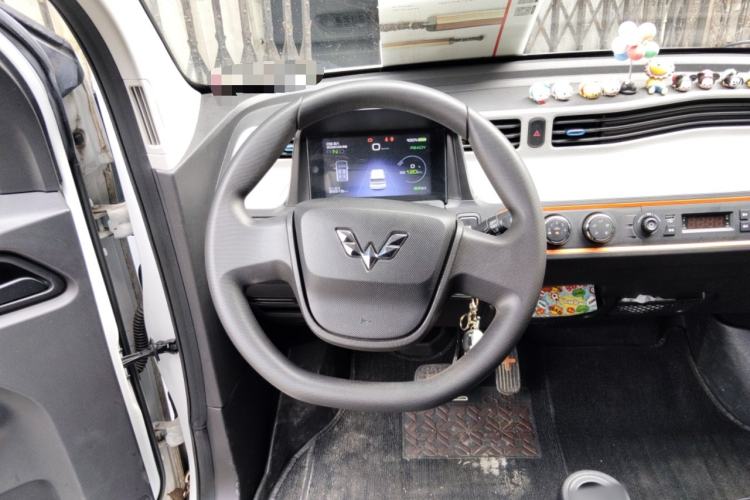 Used Wuling Hongguang MINIEV 2020 Freedom Version Lithium Iron Phosphate Steering Wheel