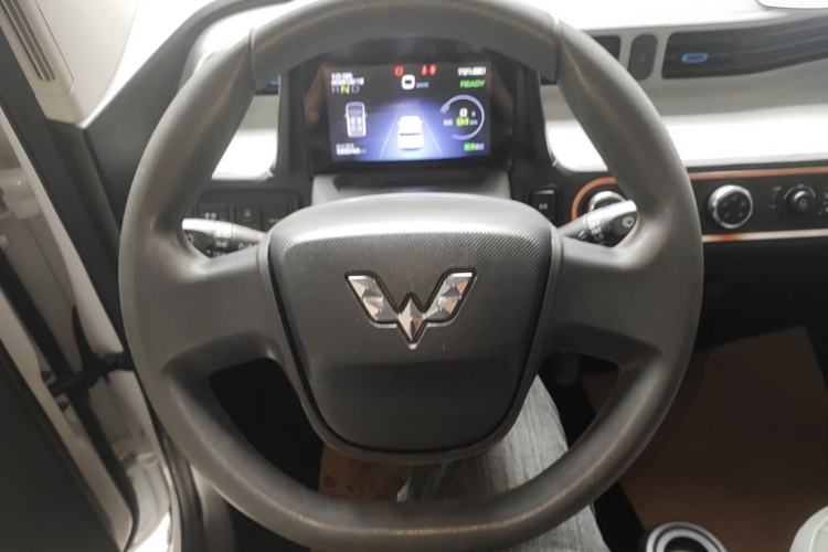 Used Wuling Hongguang MINIEV 2020 Freedom Version Lithium Iron Phosphate Steering Wheel