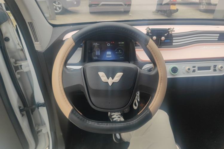 Used Wuling Hongguang MINIEV 2020 Freedom Version Lithium Iron Phosphate Steering Wheel