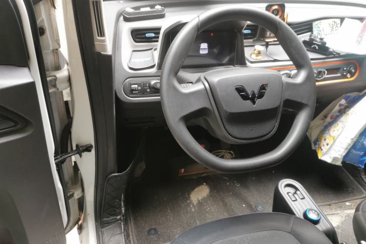 Used Wuling Hongguang MINIEV 2020 Freedom Version Lithium Iron Phosphate Steering Wheel