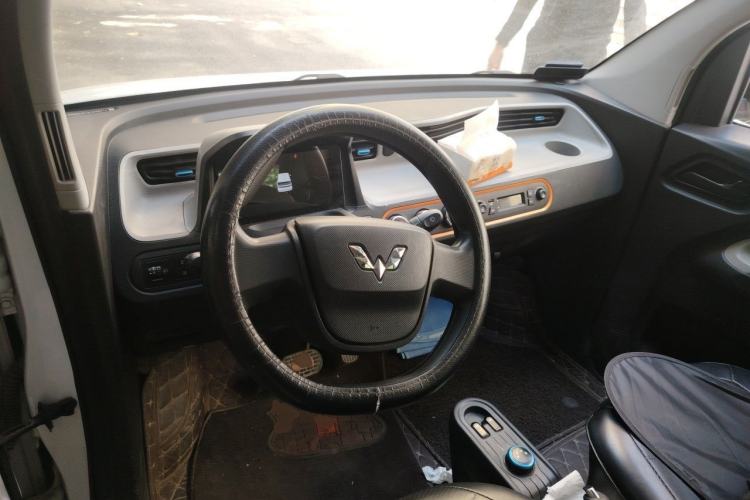 Used Wuling Hongguang MINIEV 2020 Easy Version Lithium-Ion Battery Steering Wheel