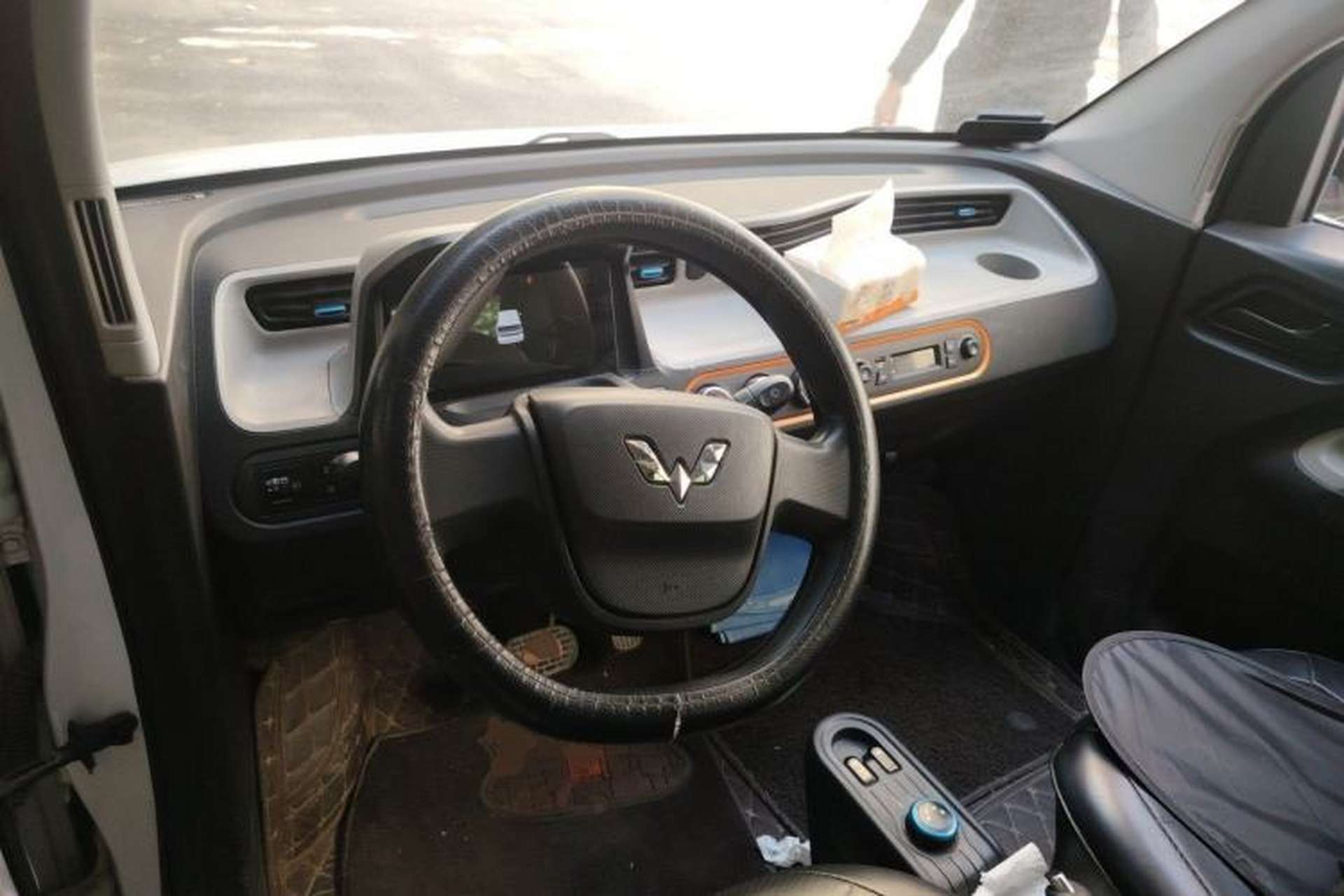 Used Wuling Hongguang MINIEV 2020 Easy Version Lithium-Ion Battery Steering Wheel