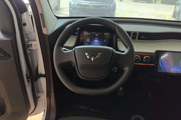 Used Wuling Hongguang MINIEV 2020 Zizai Version Lithium-NMC Steering Wheel