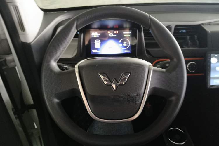 Used Wuling Hongguang MINIEV 2020 Freedom Version Lithium Iron Phosphate Steering Wheel