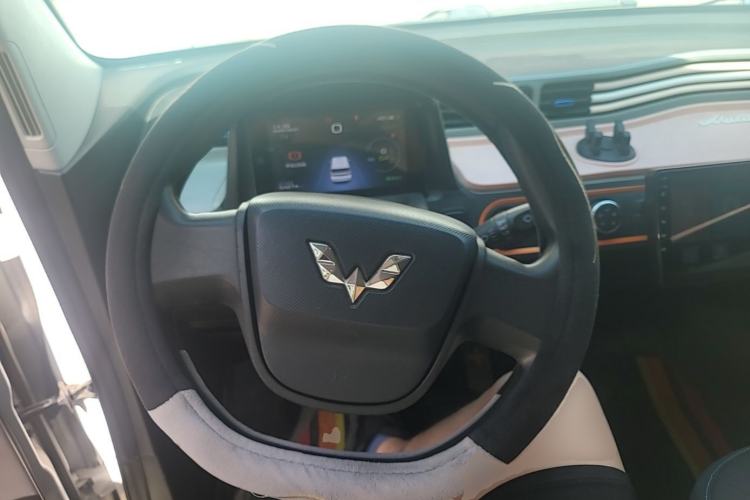 Used Wuling Hongguang MINIEV 2020 Freedom Version Lithium Iron Phosphate Steering Wheel