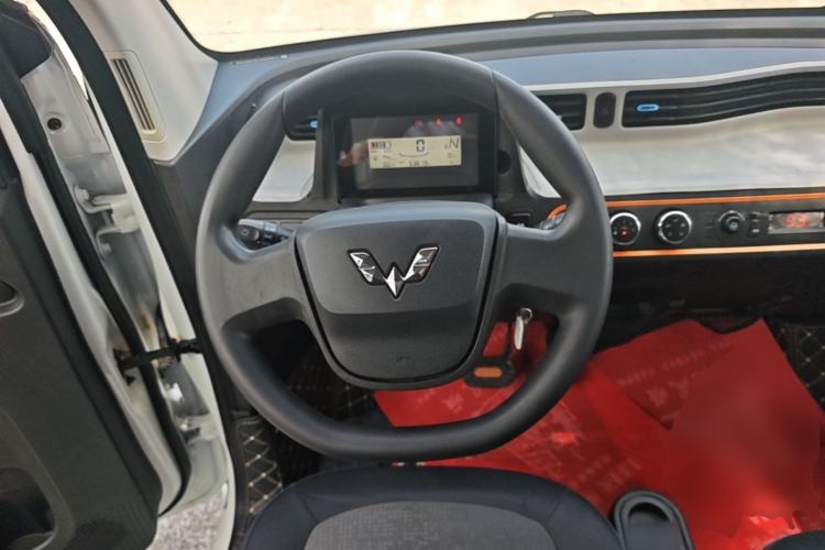 Used Wuling Hongguang MINIEV 2020 Freedom Version Lithium Iron Phosphate Steering Wheel