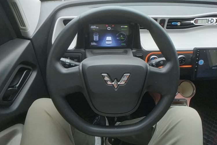 Used Wuling Hongguang MINIEV 2020 Freedom Version Lithium Iron Phosphate Steering Wheel
