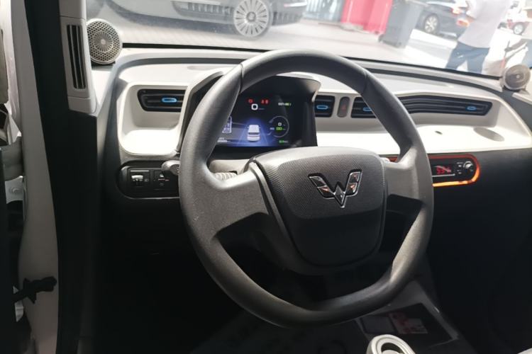 Used Wuling Hongguang MINIEV 2020 Enjoy Edition Lithium-Ion Battery Steering Wheel