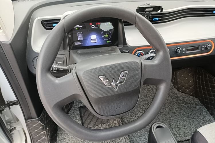 Used Wuling Hongguang MINIEV 2020 Enjoy Edition Lithium-Ion Battery Steering Wheel