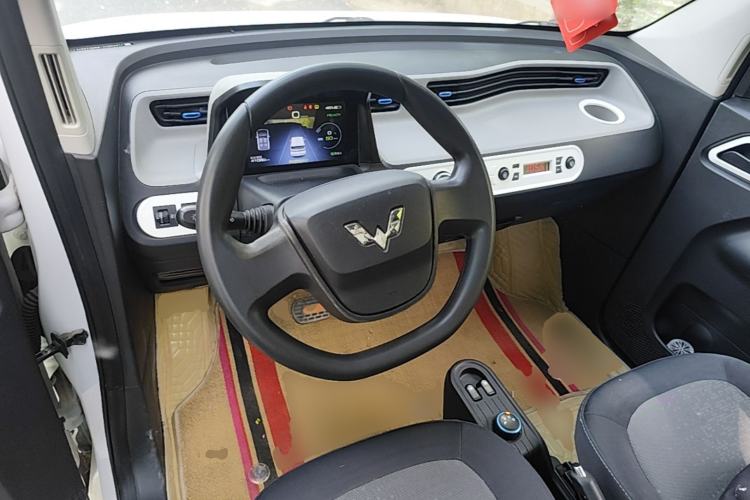 Used Wuling Hongguang MINIEV 2020 Freedom Version Lithium Iron Phosphate Steering Wheel
