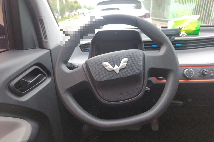 Used Wuling Hongguang MINIEV 2020 Enjoyment Model Lithium Iron Phosphate Steering Wheel
