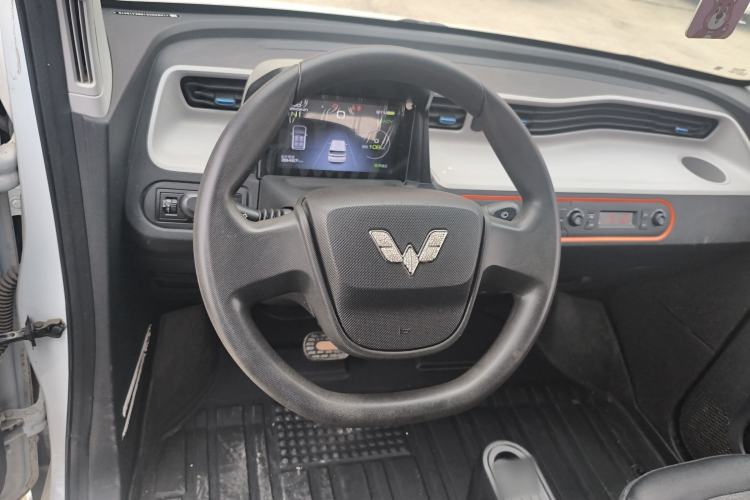 Used Wuling Hongguang MINIEV 2020 Freedom Version Lithium Iron Phosphate Steering Wheel