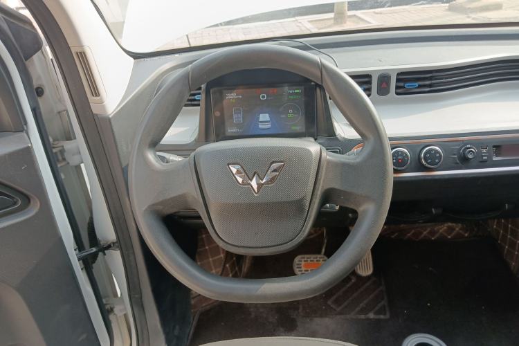 Used Wuling Hongguang MINIEV 2020 Zizai Version Lithium-NMC Steering Wheel