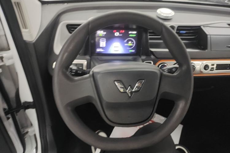 Used Wuling Hongguang MINIEV 2020 Enjoyment Model Lithium Iron Phosphate Steering Wheel