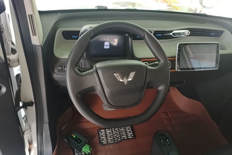 Used Wuling Hongguang MINIEV 2020 Freedom Version Lithium Iron Phosphate Steering Wheel