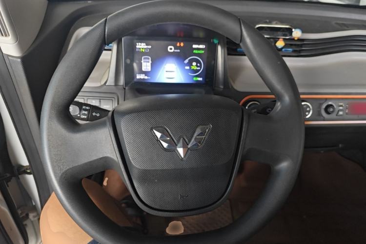 Used Wuling Hongguang MINIEV 2020 Freedom Version Lithium Iron Phosphate Steering Wheel