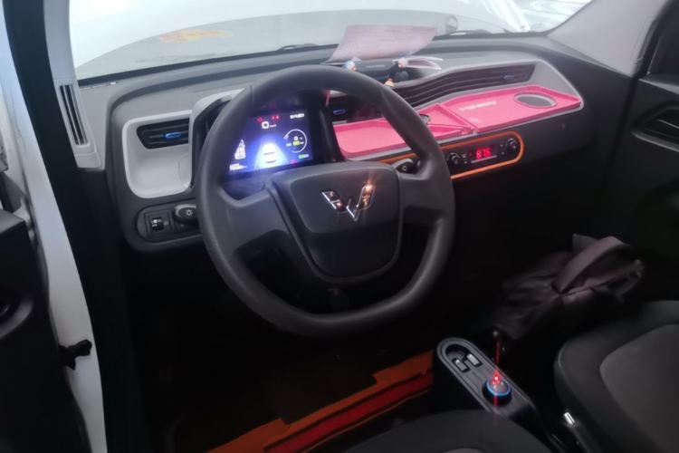 Used Wuling Hongguang MINIEV 2020 Enjoyment Model Lithium Iron Phosphate Steering Wheel