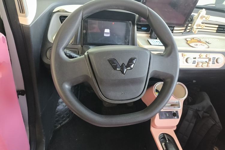 Used Wuling Hongguang MINIEV 2020 Enjoyment Model Lithium Iron Phosphate Steering Wheel