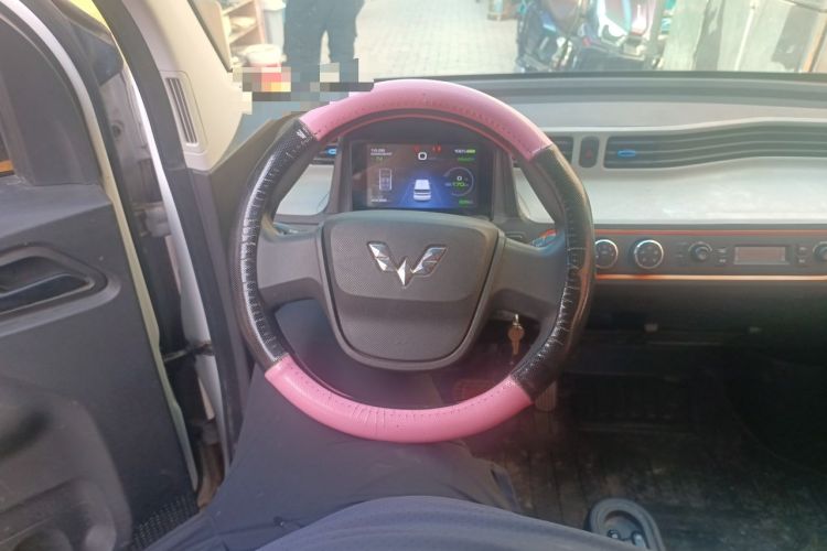 Used Wuling Hongguang MINIEV 2020 Enjoyment Model Lithium Iron Phosphate Steering Wheel