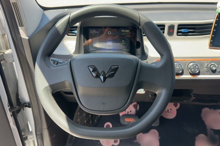 Used Wuling Hongguang MINIEV 2020 Zizai Version Lithium-NMC Steering Wheel