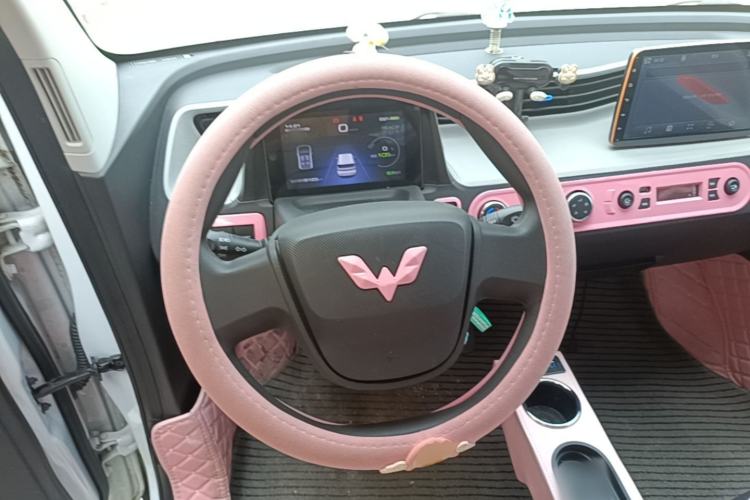 Used Wuling Hongguang MINIEV 2020 Freedom Version Lithium Iron Phosphate Steering Wheel
