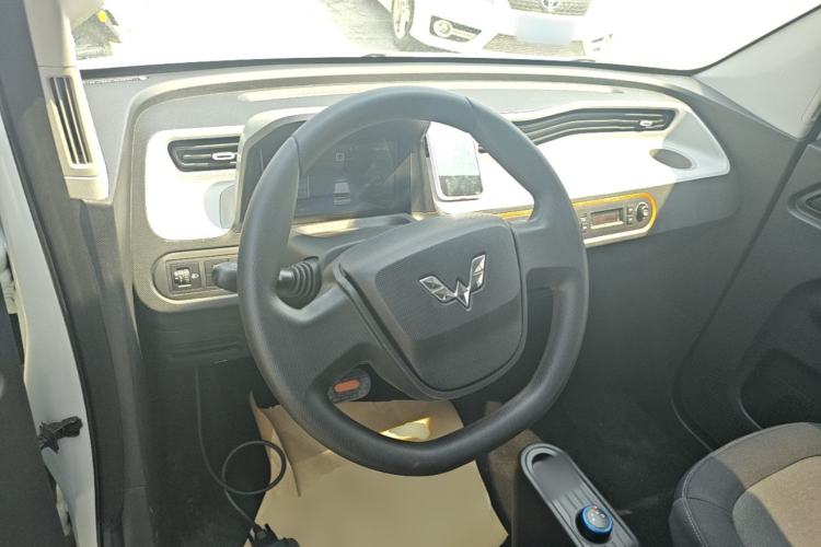 Used Wuling Hongguang MINIEV 2020 Zizai Version Lithium-NMC Steering Wheel