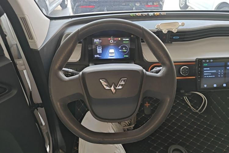 Used Wuling Hongguang MINIEV 2020 Enjoy Edition Lithium-Ion Battery Steering Wheel