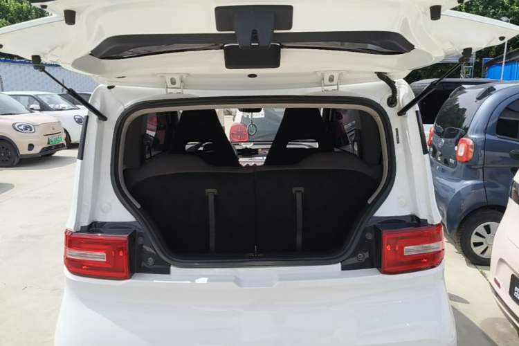 Used Wuling Hongguang MINIEV 2020 Freedom Version Lithium Iron Phosphate Trunk